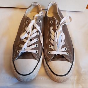 SOLD - Converse Chuck Taylor Low Tops